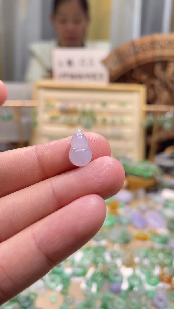 颈饰未镶嵌翡翠葫芦滴流