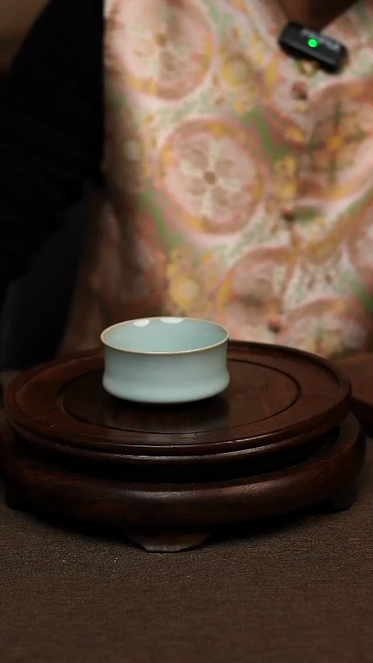 瓷片天青色全手乾坤杯60ml微瑕不带礼盒