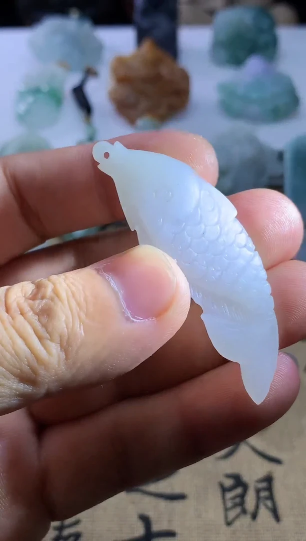 未镶嵌定制翡翠鱼