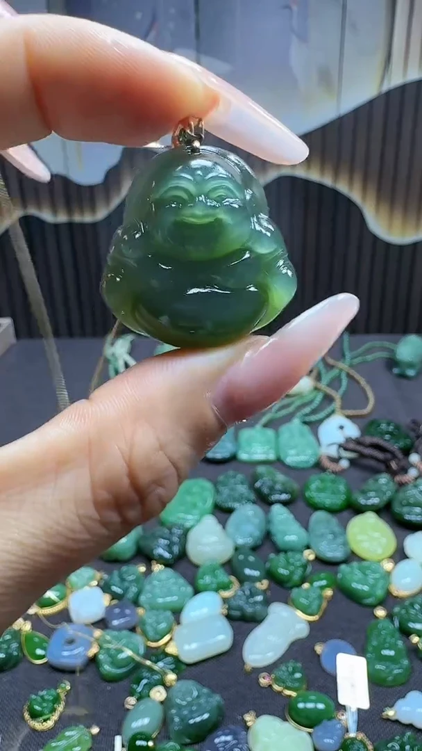 和田玉18K金镶嵌挂件1