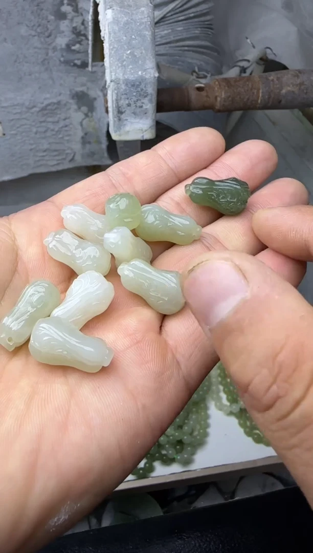 颈饰未镶嵌和田玉多样性拍一发一