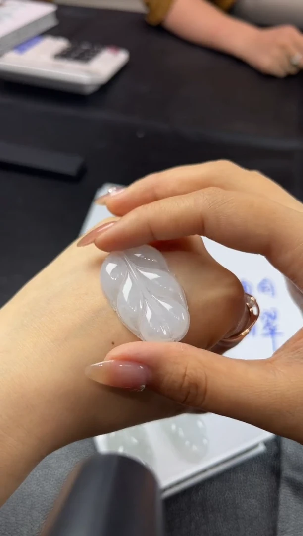 翡翠未镶嵌颈饰天然翡翠