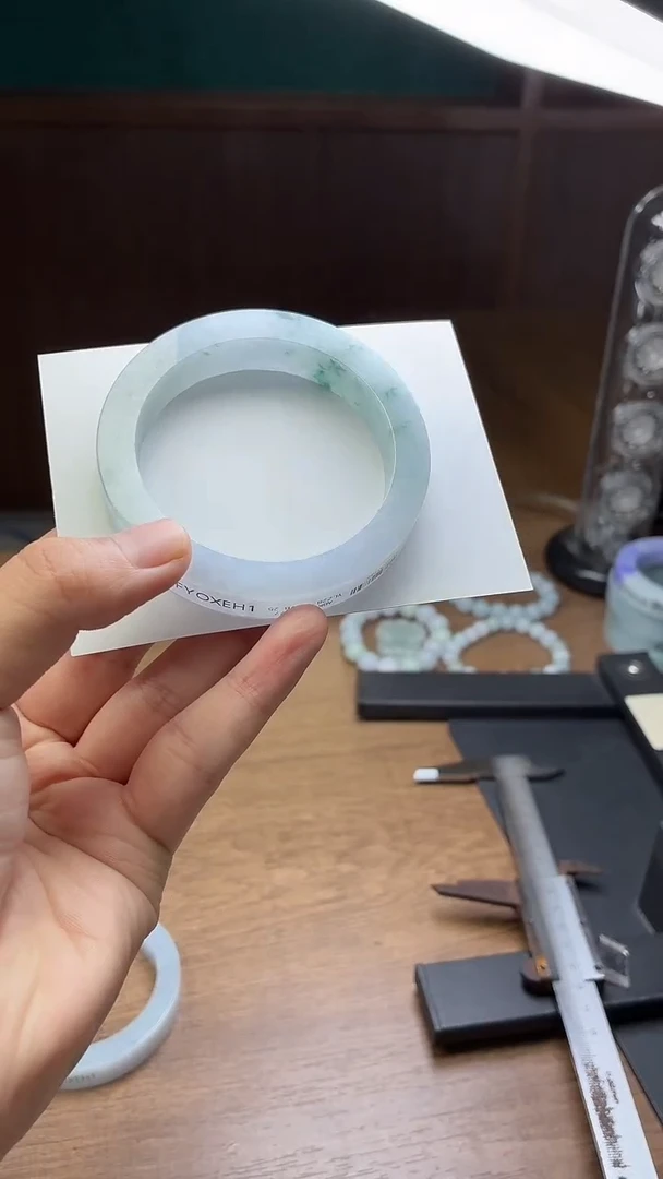 未镶嵌手镯定制翡翠高定制