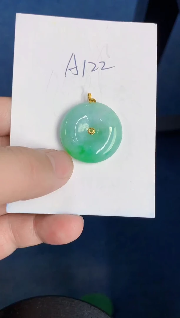 翡翠18K金镶嵌颈饰天然翡翠緬甸A貨