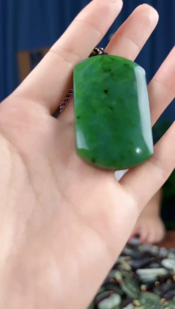 未镶嵌和田玉挂件拍一发一，