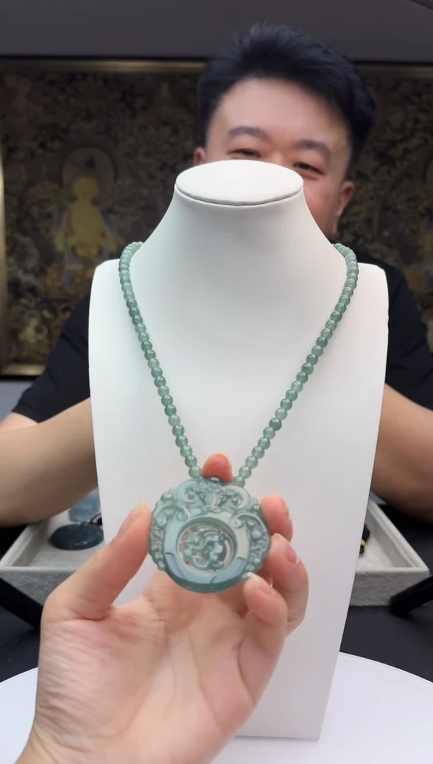 颈饰未镶嵌翡翠多样性发其一