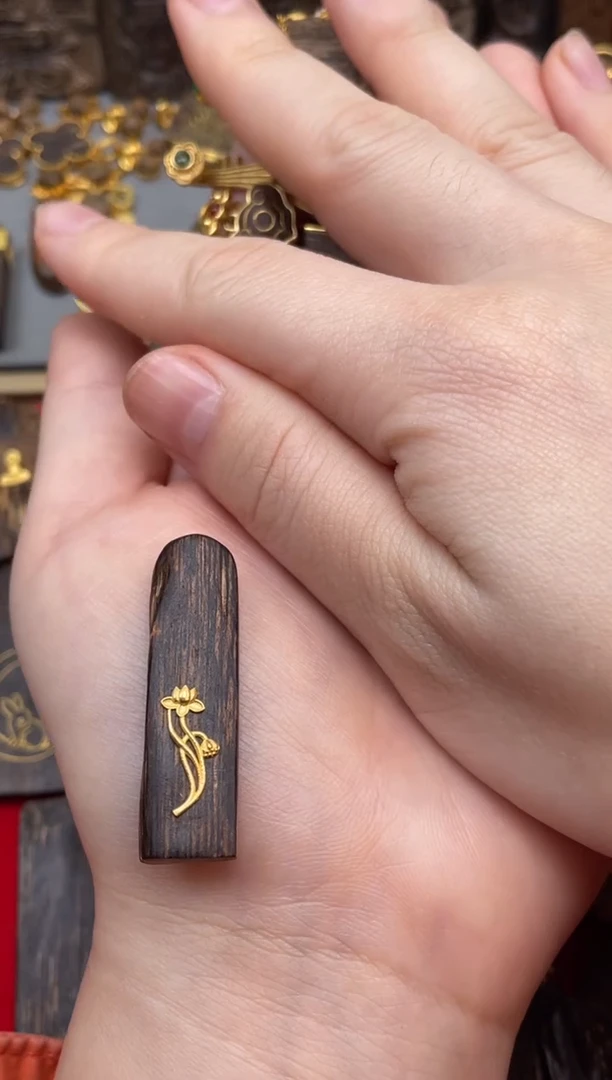 沉香吊坠沉香吊坠03