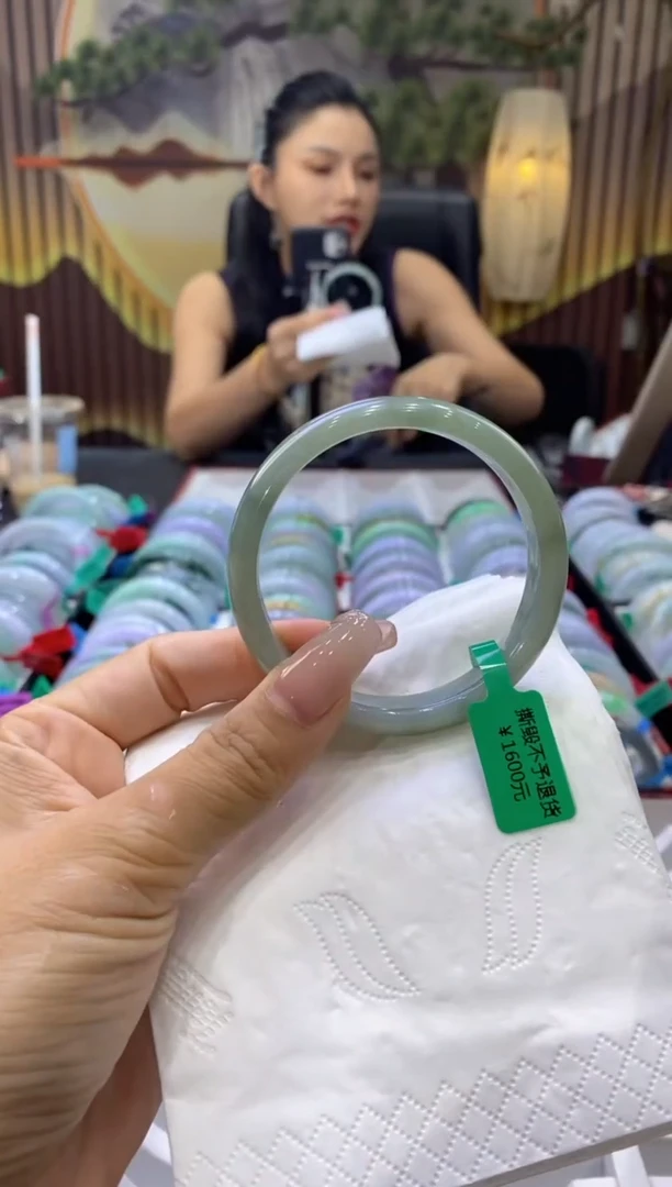 翡翠手镯未镶嵌00003138