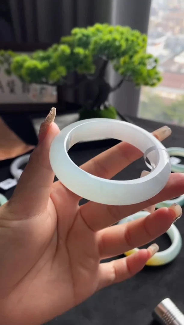 未镶嵌手镯翡翠三天鉴赏期