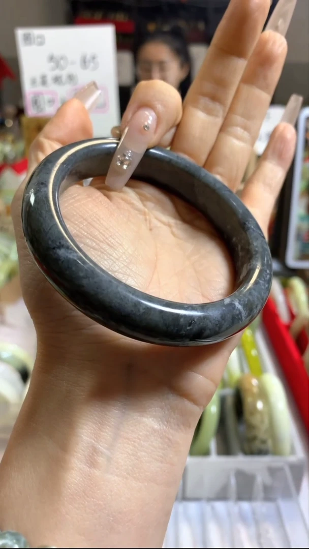 未镶嵌岫玉手镯15默认微瑕 60+