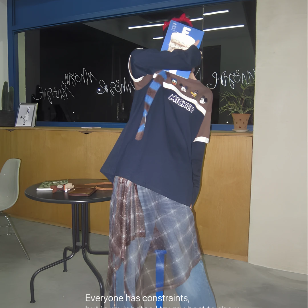 BLX--1237（深圳出品）新款小众设计款撞色拼接米奇刺绣上衣