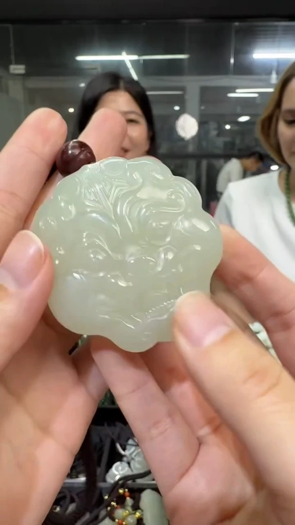 颈饰未镶嵌和田玉 假一罚三