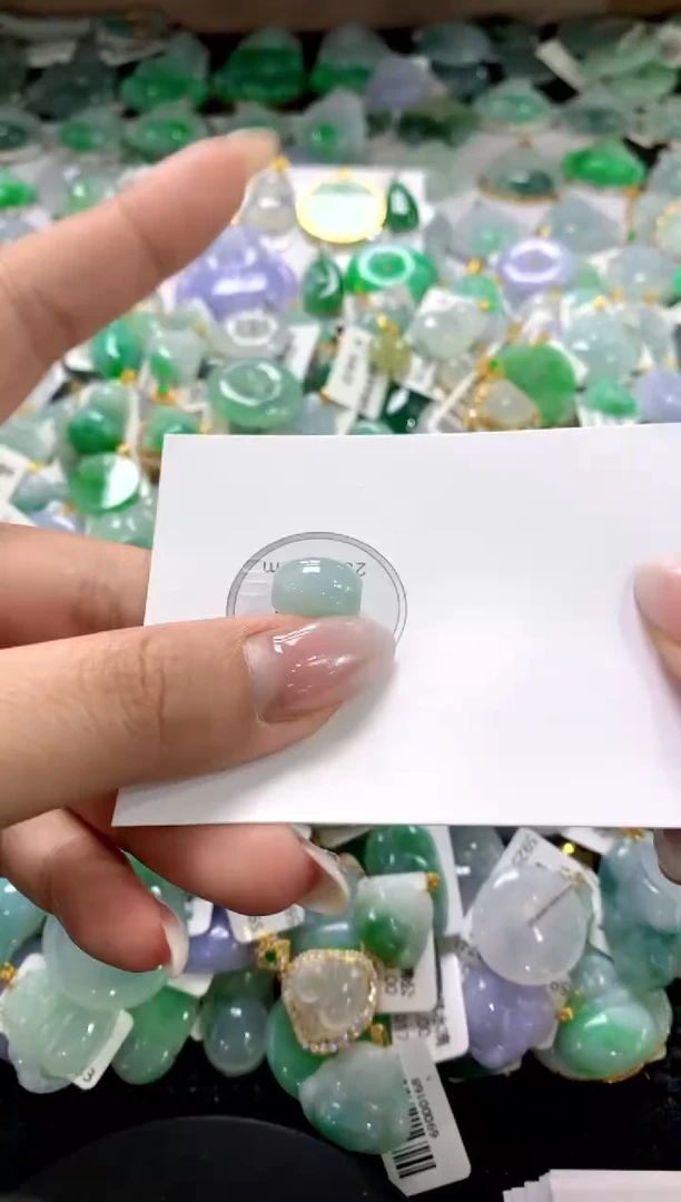 颈饰未镶嵌翡翠1111111111111111