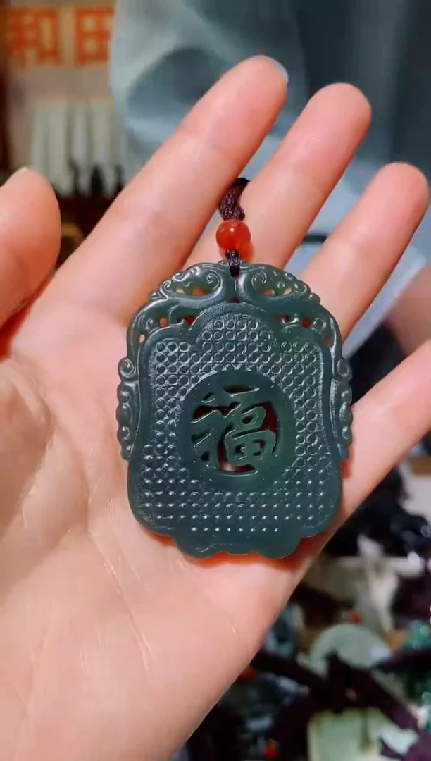 颈饰未镶嵌和田玉1