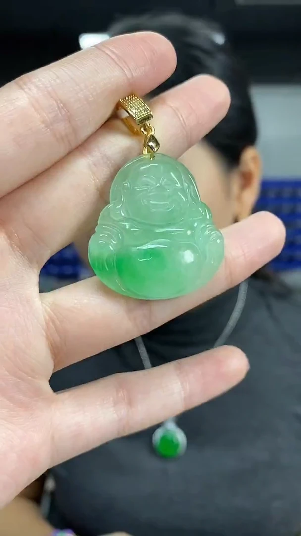 颈饰未镶嵌翡翠多样性发其一颜色微差