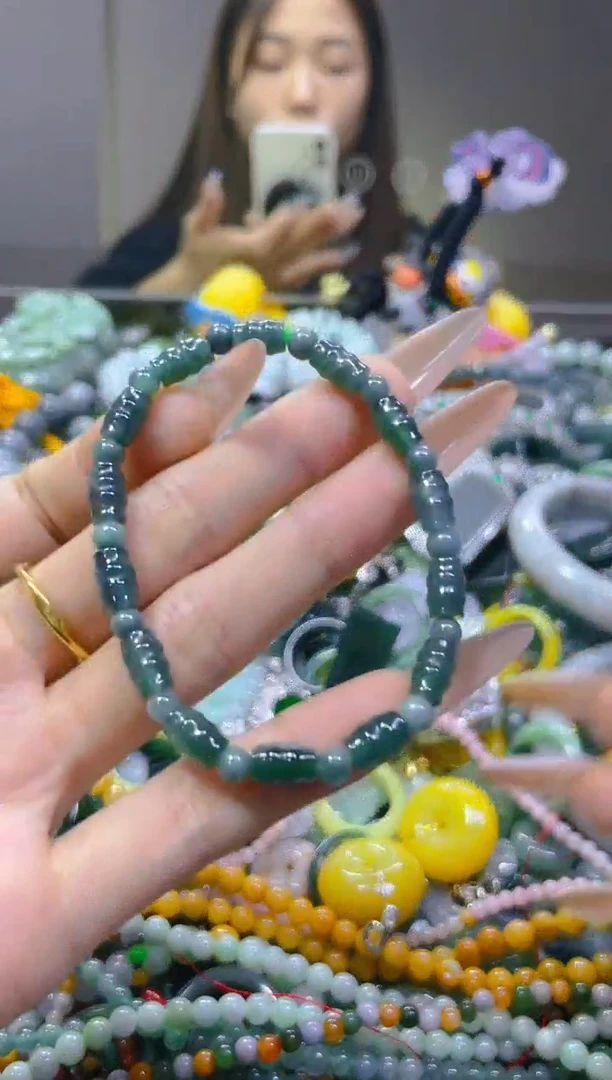 翡翠未镶嵌颈饰5MM/C/翡翠A货，一件也是批发价
