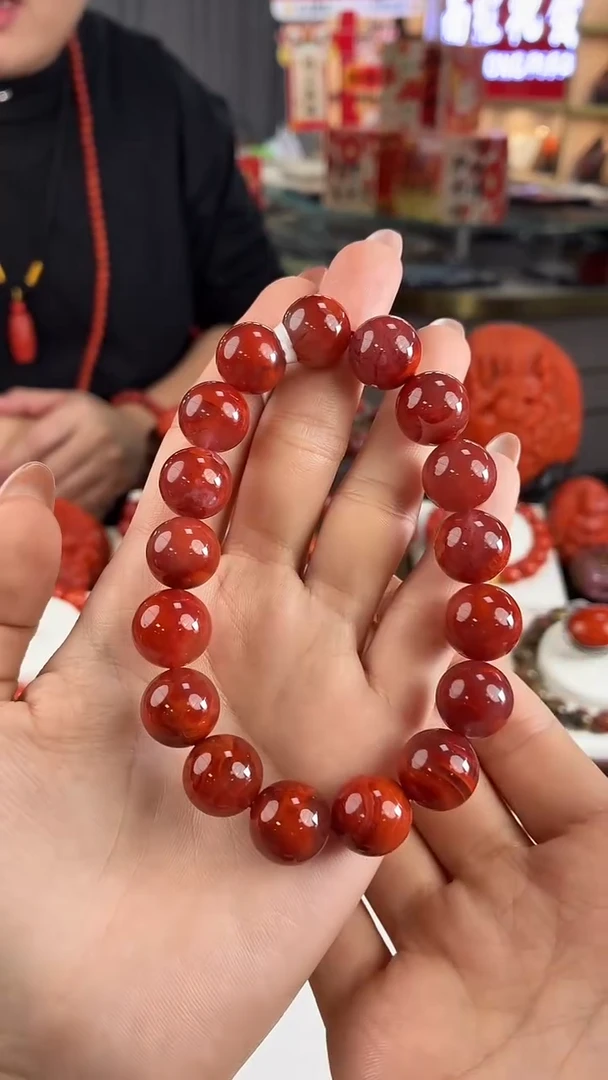 未镶嵌瓦西牛血手串13南红玛瑙（多样式发其一）