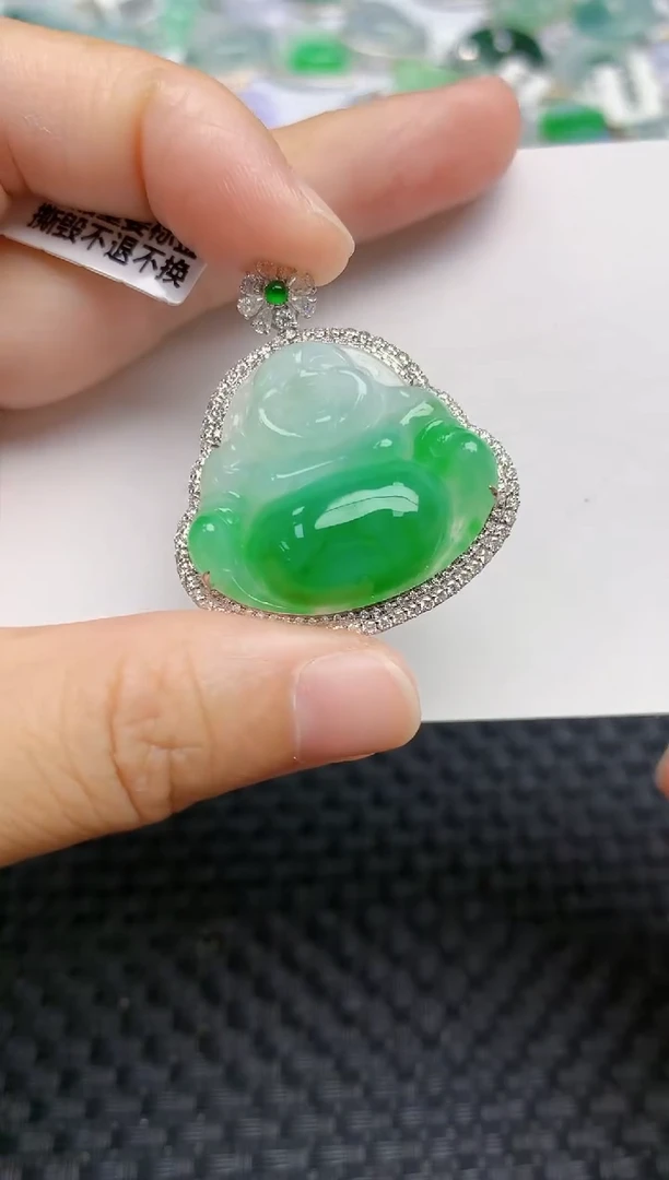 翡翠18K金镶嵌颈饰天然A货翡翠