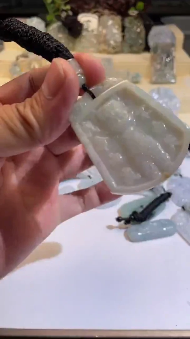 颈饰未镶嵌翡翠8/22/060