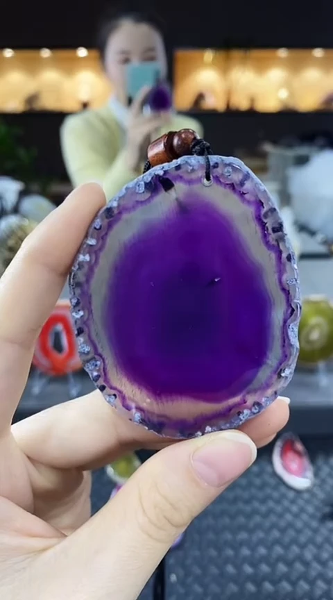 未镶嵌颈饰玛瑙/玉髓二***雨玛瑙