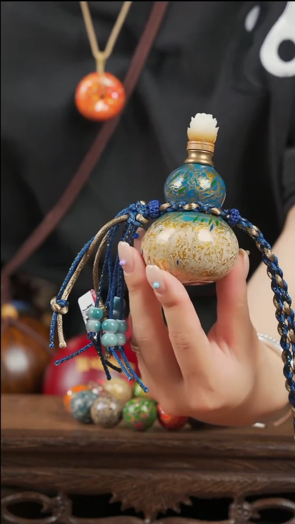 WQ061漆艺精致小手捻(开口）