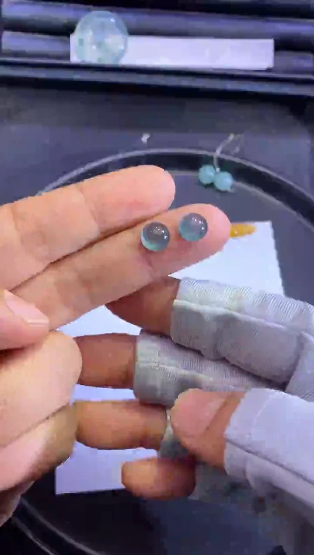 未镶嵌挂件翡翠蛋面