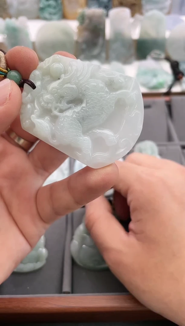 【闪购商品】翡翠颈饰未镶嵌..../1/13/47