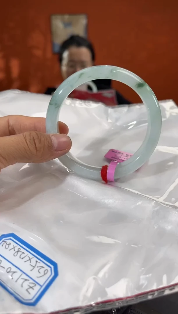 未镶嵌手镯翡翠4