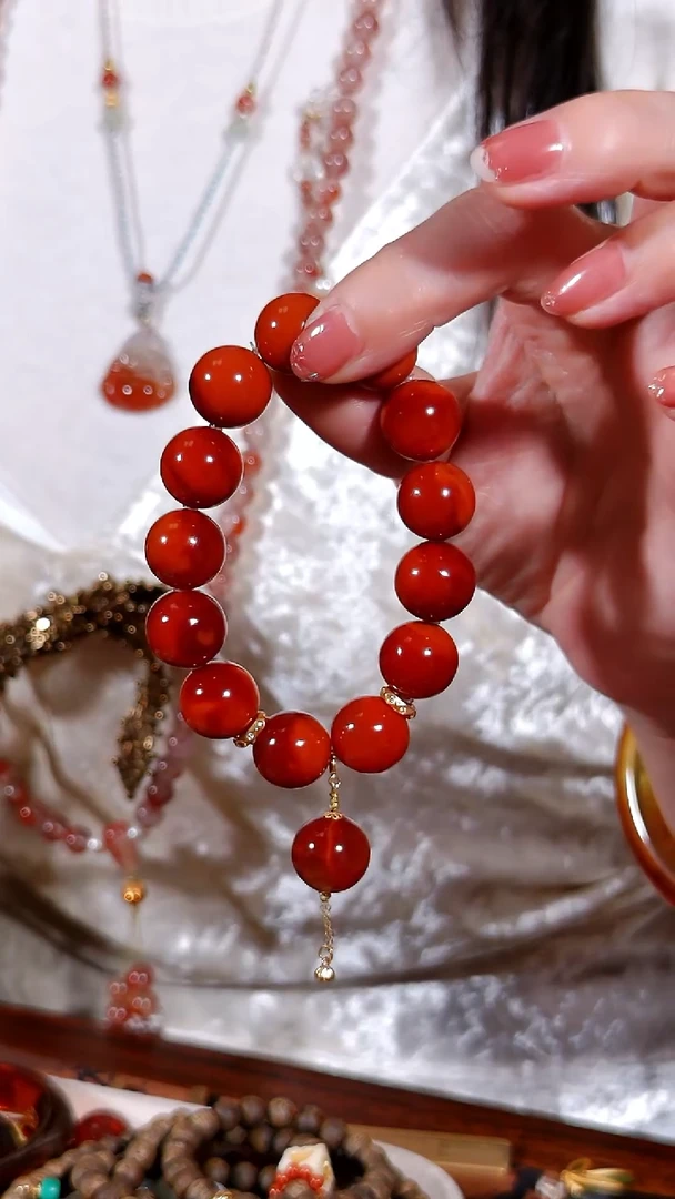 18K金镶嵌玫锦双色南红玛瑙手链