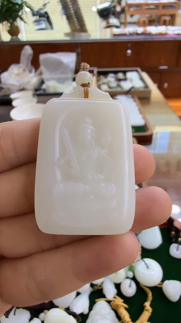 颈饰未镶嵌和田玉虚空藏菩萨