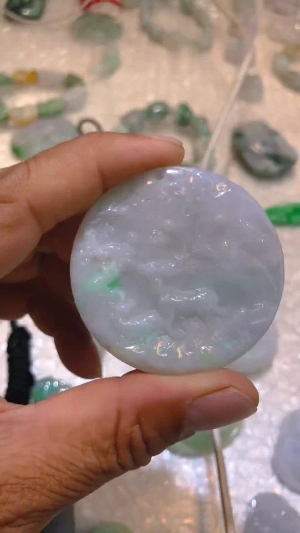 【闪购商品】翡翠吊坠(不含链)未镶嵌一路畅通