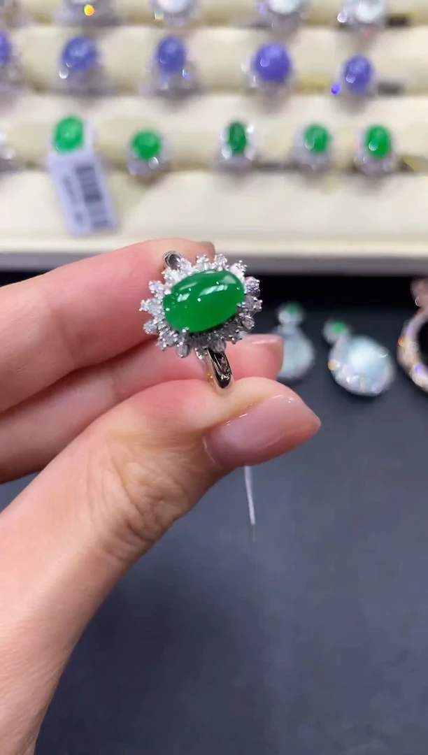 【闪购商品】翡翠戒指18K金镶嵌a178