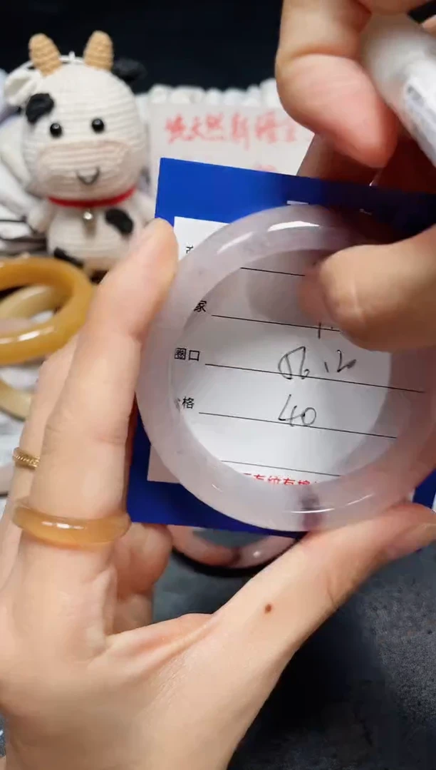 未镶嵌石英质玉手镯174