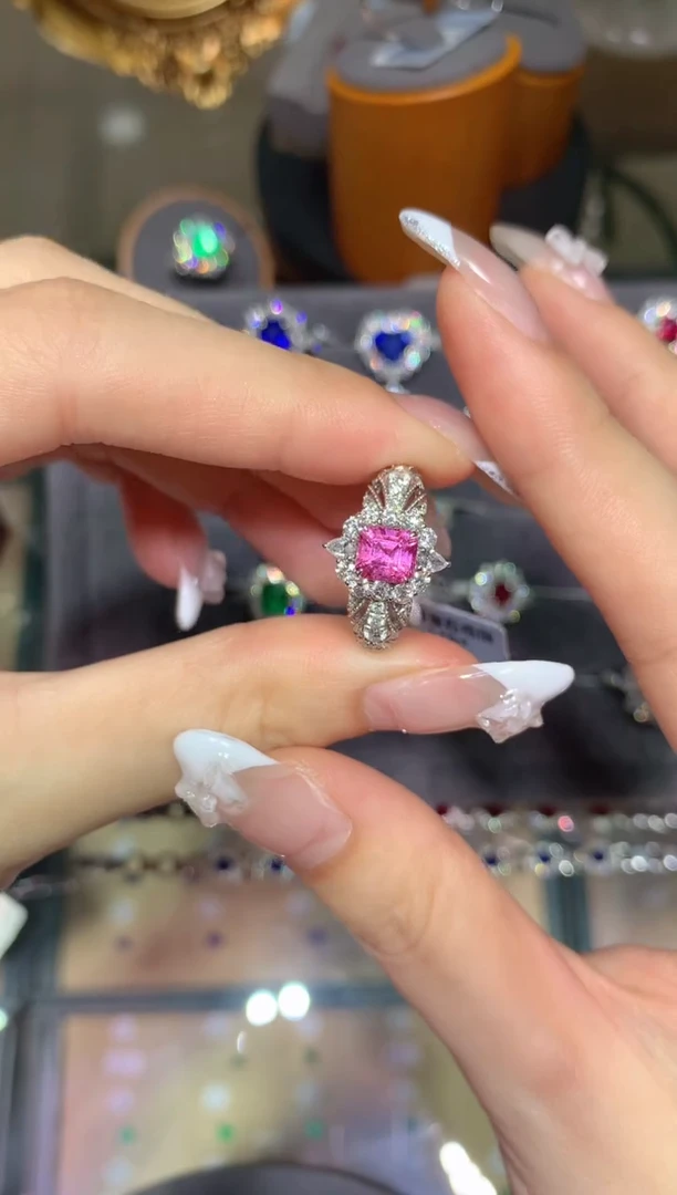 彩色蓝宝石戒指18K金镶嵌1.16CT