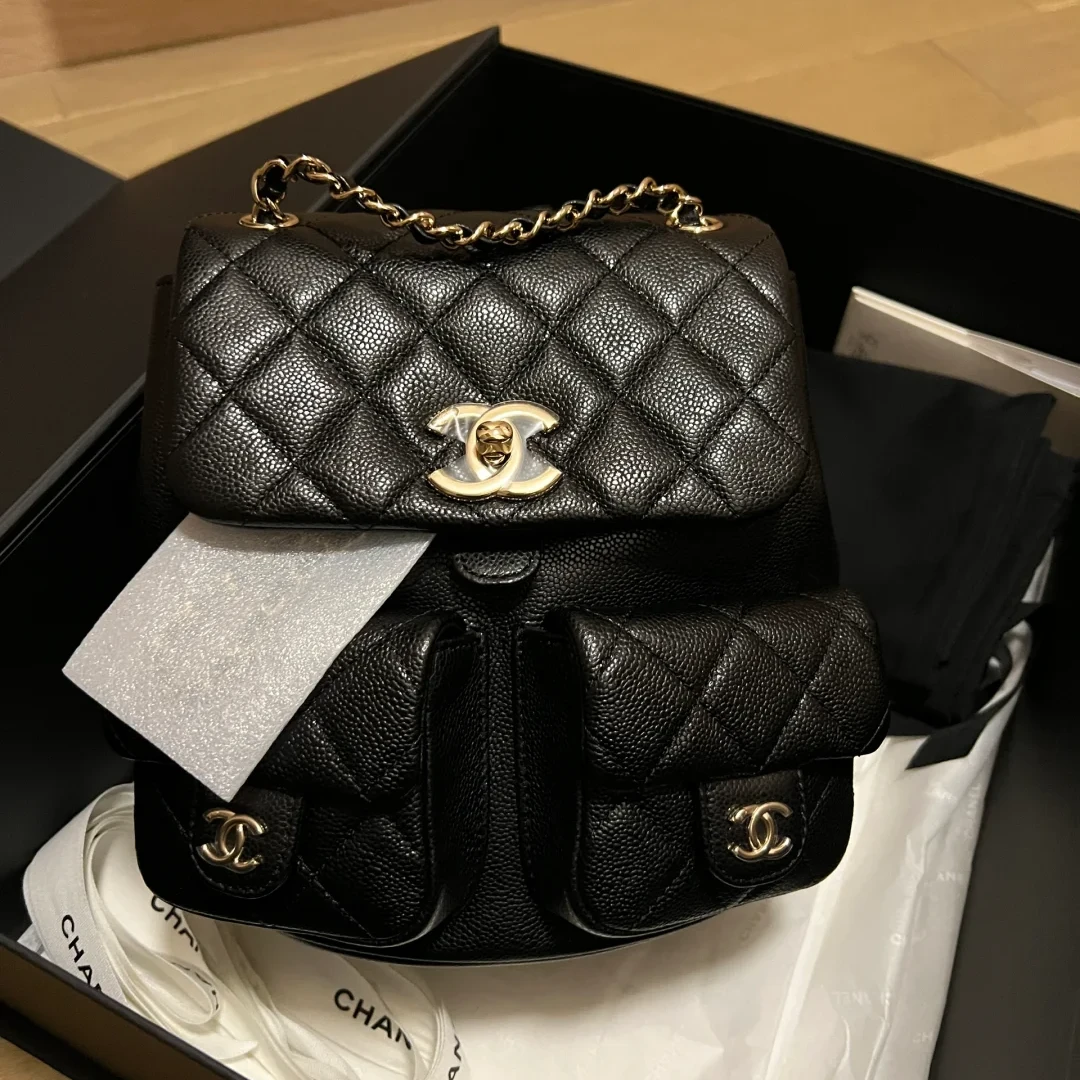 全新未使用 Chanel/香奈儿 小花6欢 24A Duma 双口袋 黑色包