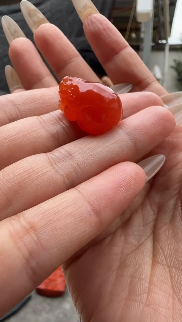 南红玛瑙配饰未镶嵌伟*原矿无优化貔貅w