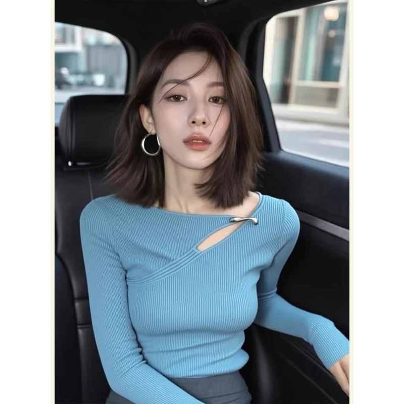 秋季独特超好看韩系chic小众设计感洋气减龄多巴胺蓝色修身针织衫