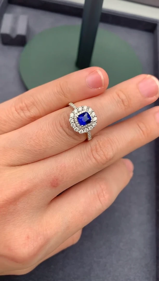 【闪购商品】蓝宝石戒指18K金镶嵌1ct皇家蓝戒指