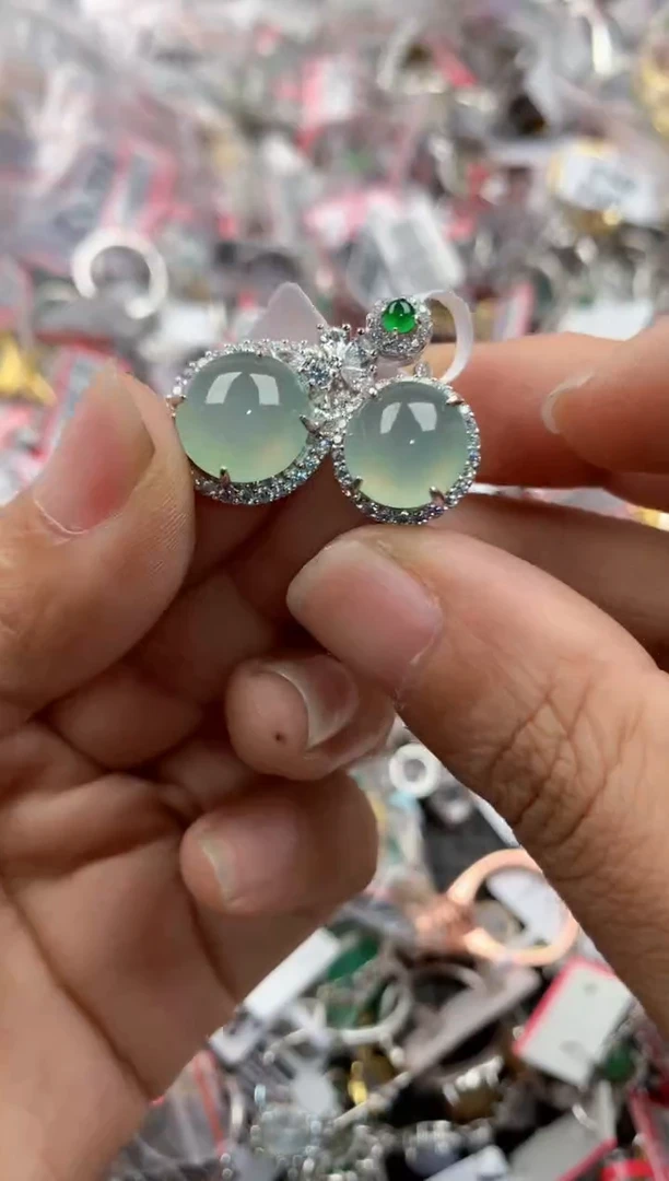 银S925镶嵌戒指翡翠888              8