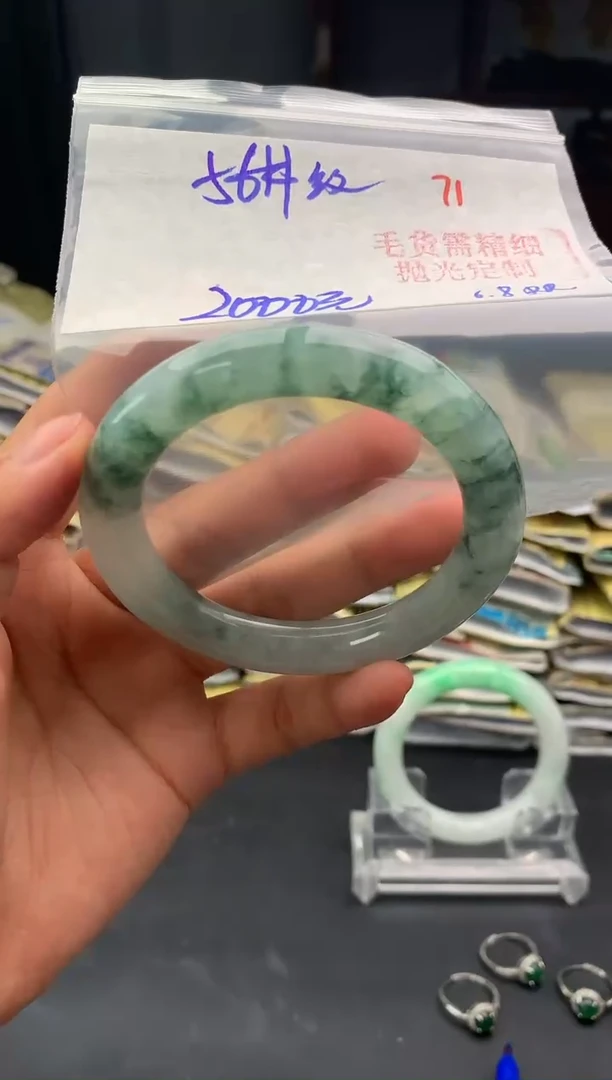 定制翡翠未镶嵌71毛货需精细抛光多样性1件2000元