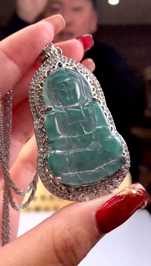 【闪购商品】定制翡翠未镶嵌天然A货翡翠挂件（拍一发一）