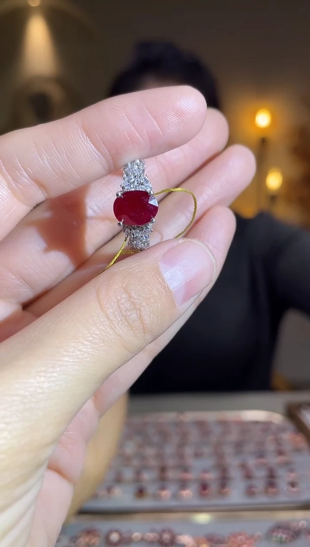 银S925镶嵌手饰红宝石手饰