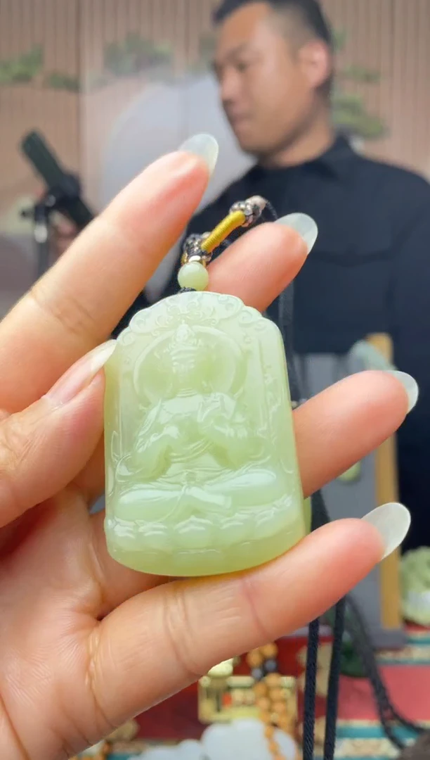 颈饰未镶嵌和田玉拍一发一
