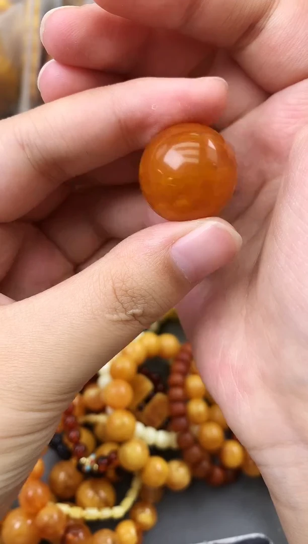 未镶嵌琥珀珠宝奇石57