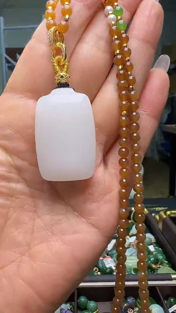 颈饰未镶嵌和田玉（多样性发货.发其一)12.28.54