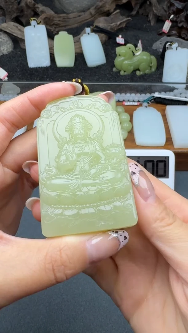 颈饰未镶嵌和田玉3