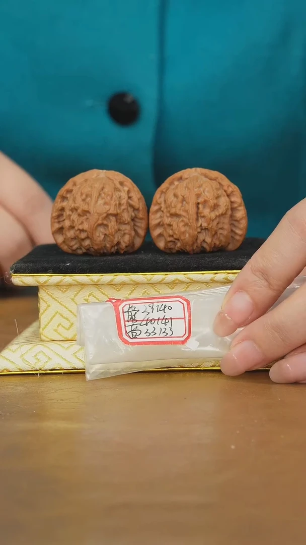 把件文玩核桃白狮子