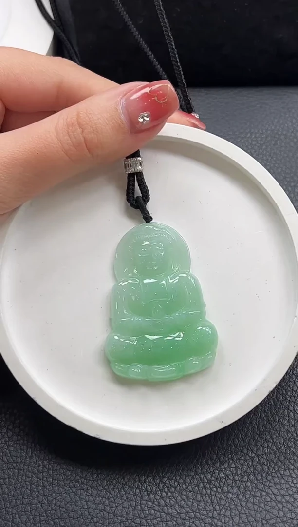 【闪购商品】翡翠颈饰未镶嵌YM1090-1观音