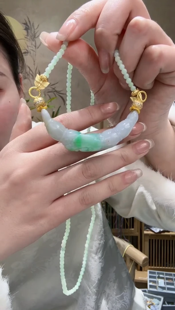 【闪购商品】翡翠颈饰未镶嵌吊坠