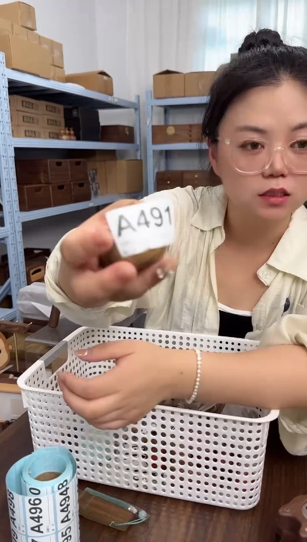 木491号绿檀木实木苹果微瑕2个特价